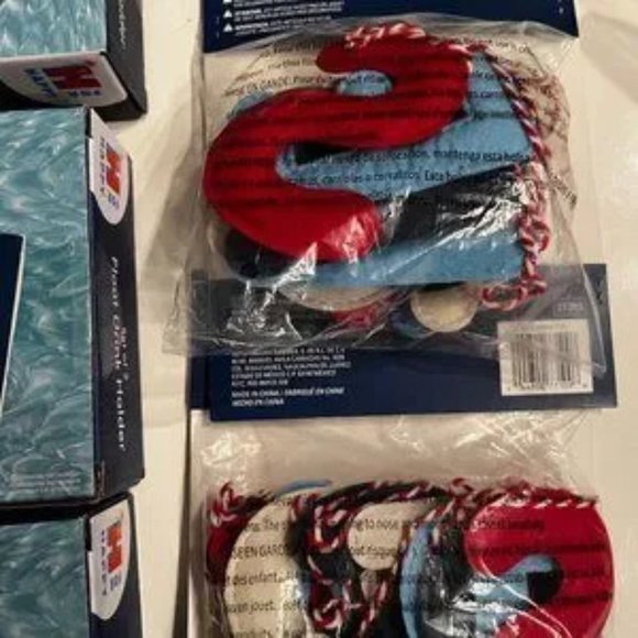 4th of July Decorations -3 Banners & 6 Inflatable Float Drink Holders (new) (ps) - Picture 5 of 8